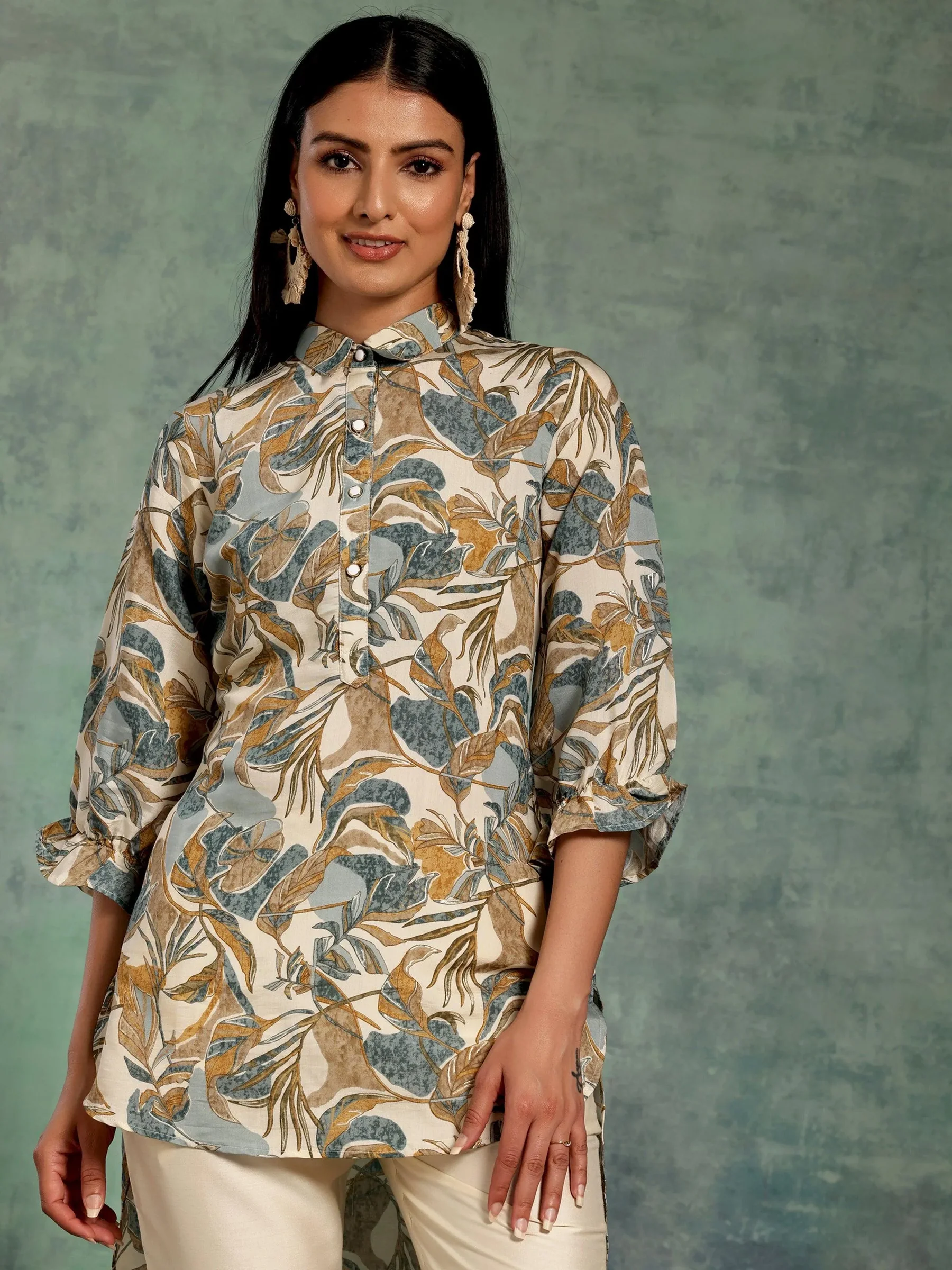 6_f6ce5067-daa4-4b66-a205-ac6d48dd8880-1.webp Beige Printed Silk Blend A-Line Kurti - Image 1